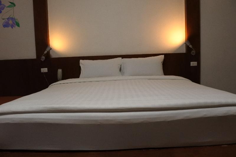 Suriwongse Tower Hotel Bangkok